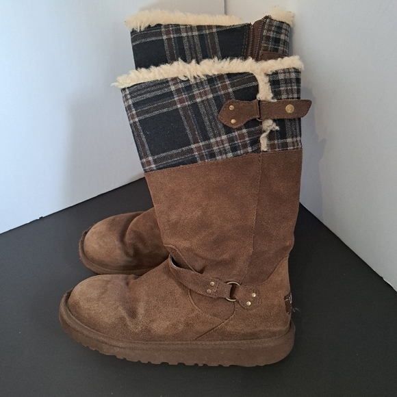 Ugg girls Maura winter boot size 5 - Picture 1 of 4
